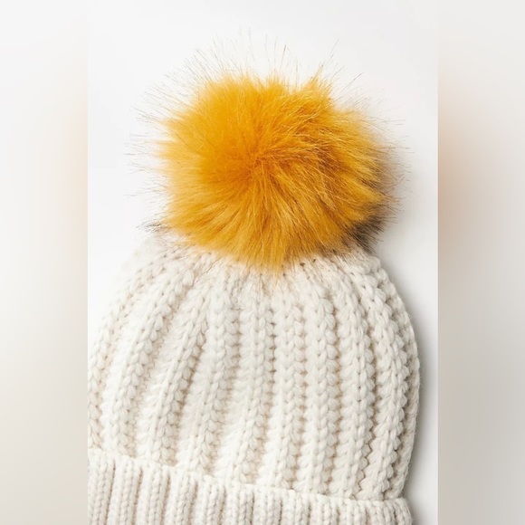 NWT - Anthropologie Customizable Chunky Knit Scarf with 2 Attachable Poms - Picture 7 of 7